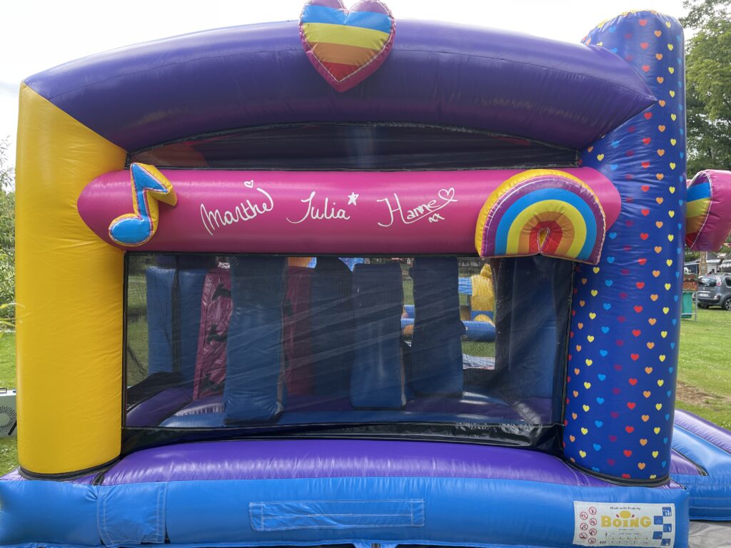K3 springkasteel